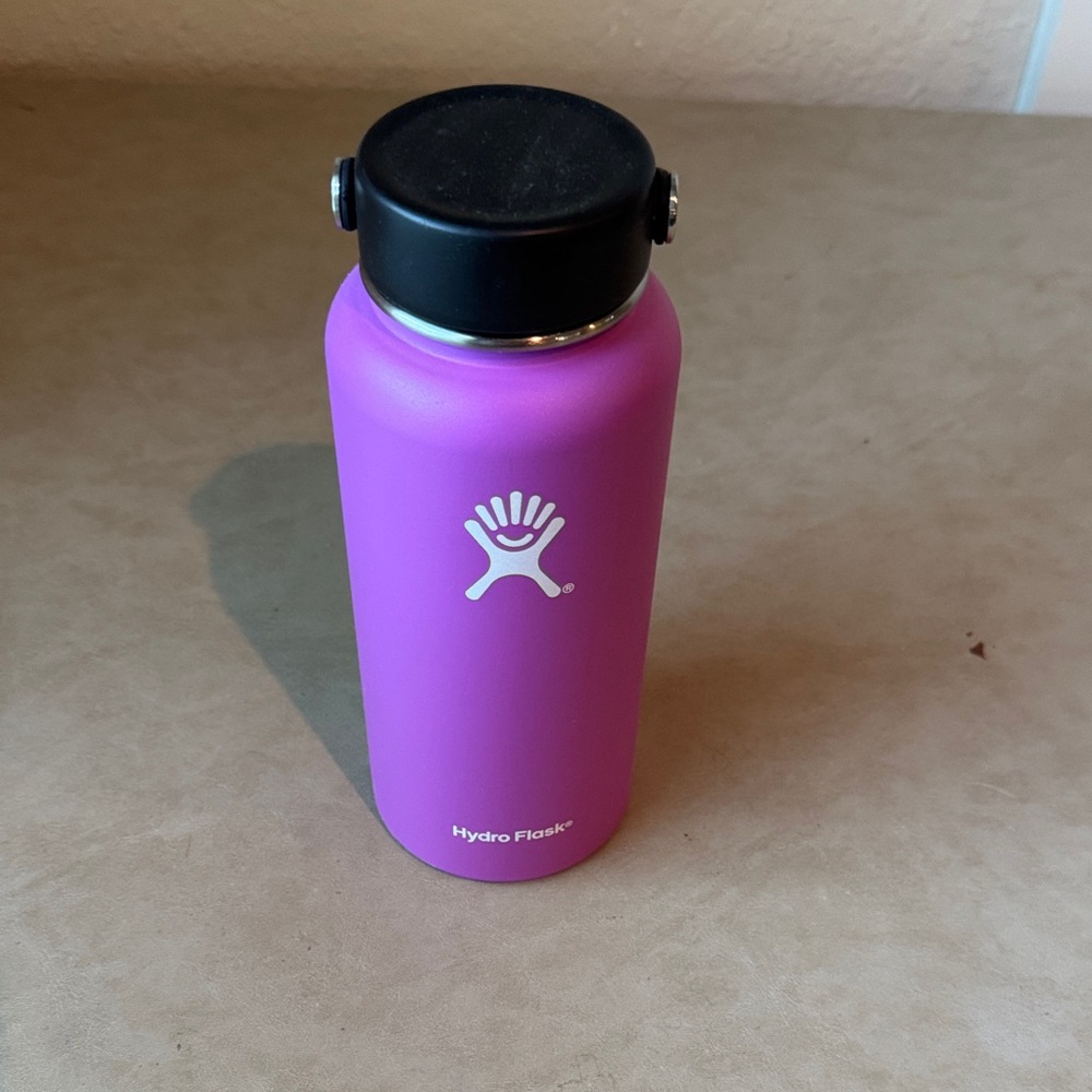 Hydro Flask Magenta Bottle with Black Lid